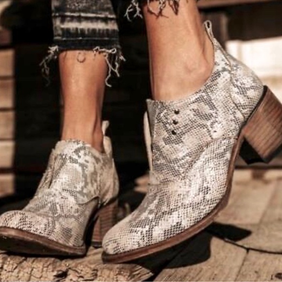 Freebird by Steven Python Gray Sadie Oxfords - Picture 1 of 15